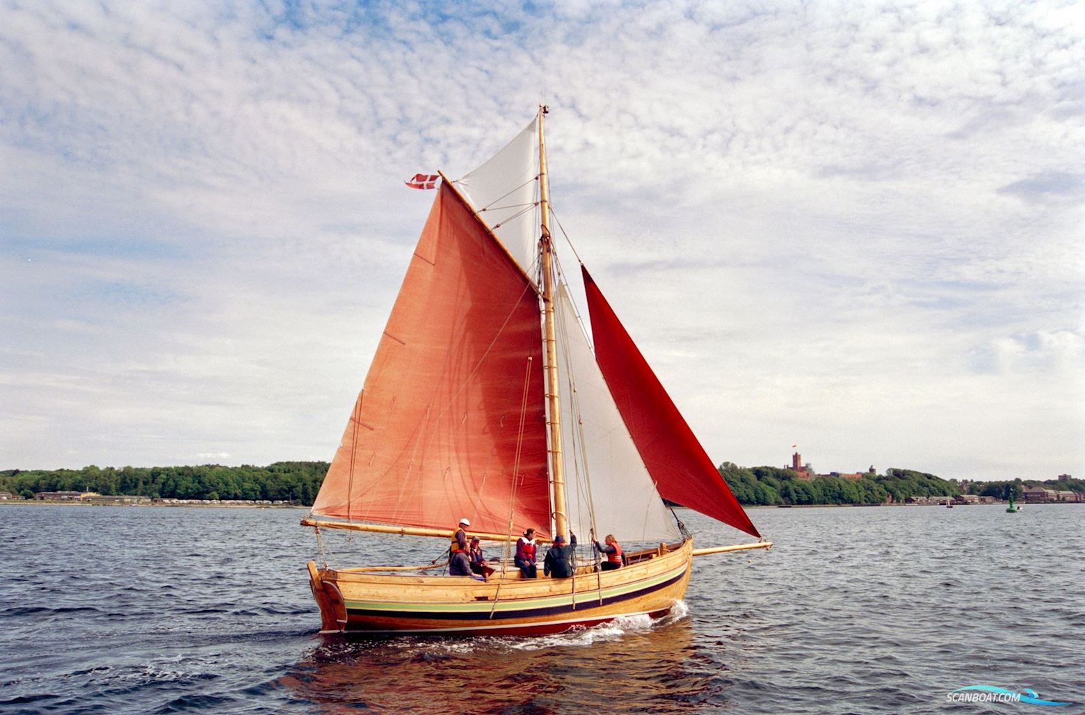 Gaffelrigget Dansk Jagt Zeilboten 1976, met Vetus M4 2002 motor, Denemarken