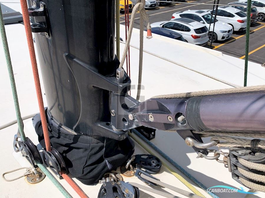 Goetz Farr 53 Custom