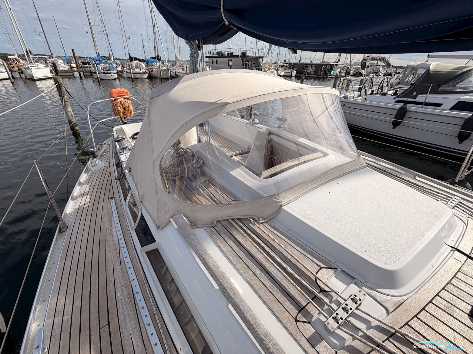 Grand Soleil 343