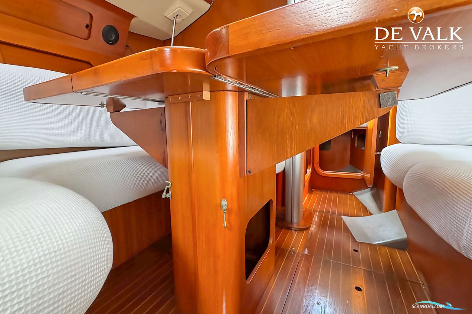 Grand Soleil 38