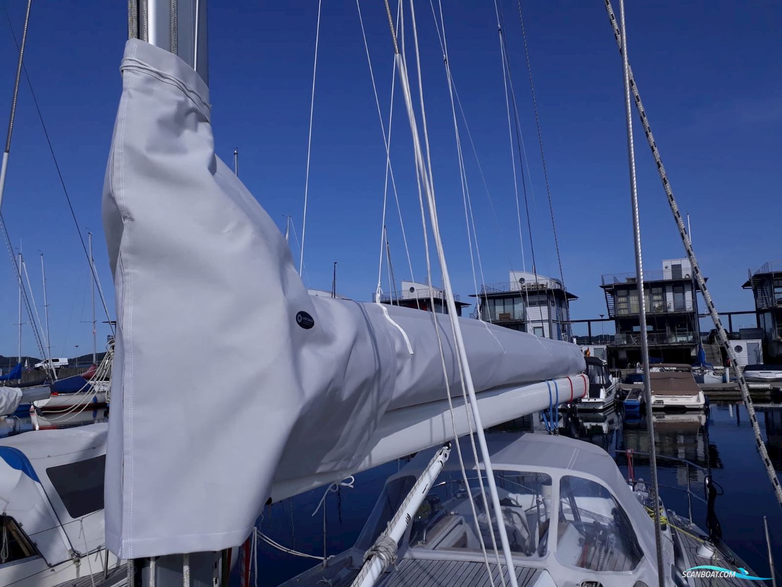 Grand Soleil 38