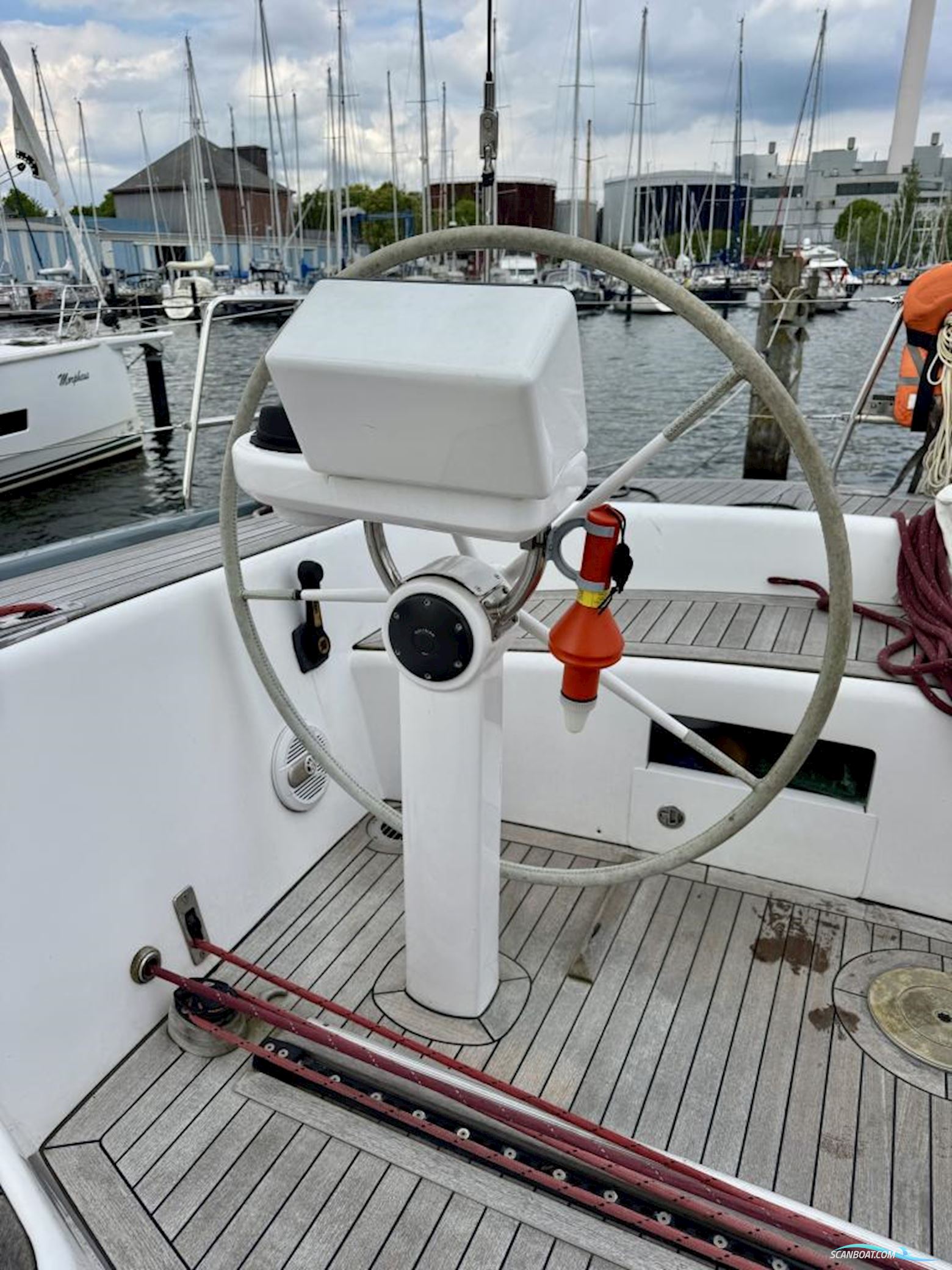 Grand Soleil 70
