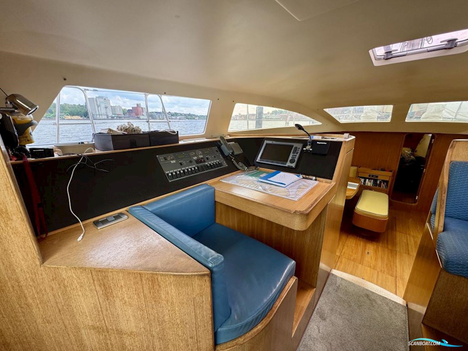 Grand Soleil 70