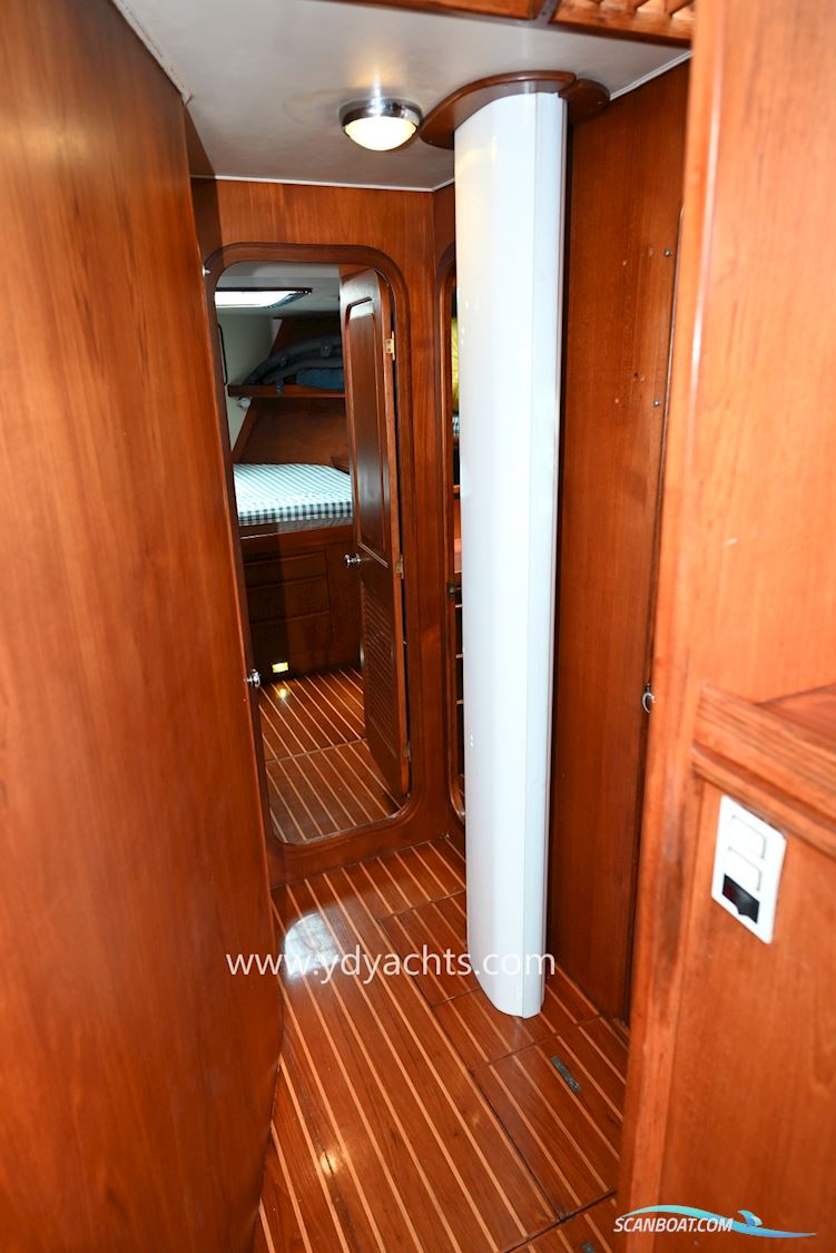 Gulfstar 54 Sailcruiser