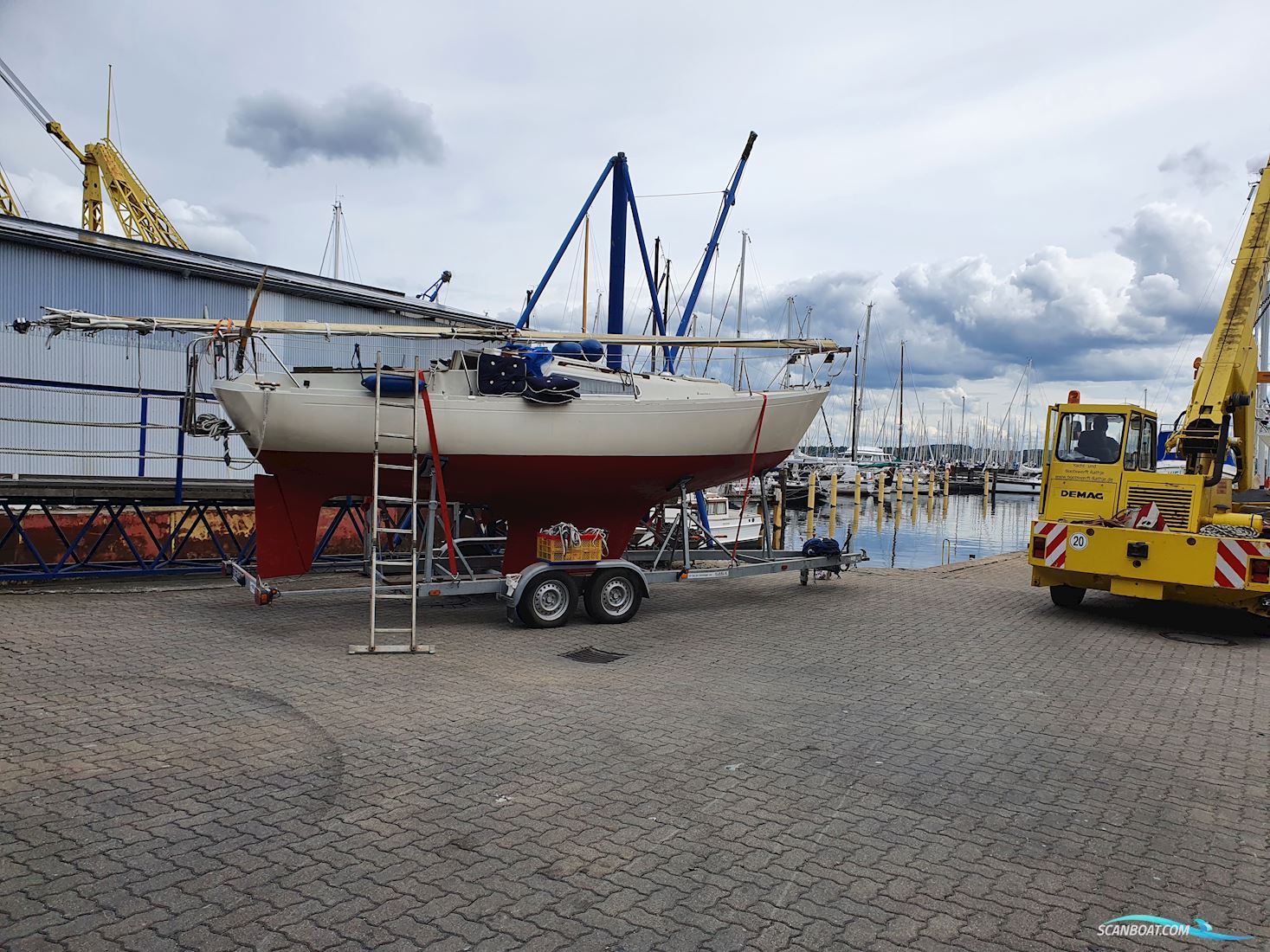 Hallberg Rassy 24, Misil II Zeilboten 1977, met Faryman motor, Duitsland