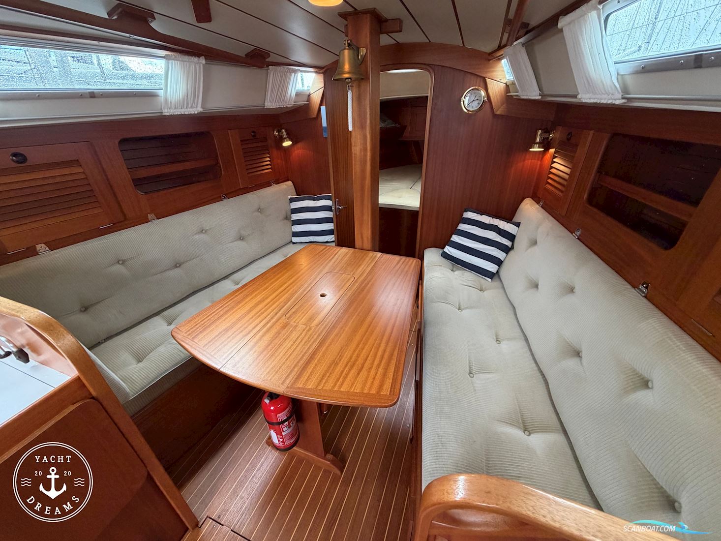Hallberg Rassy 31 MKII