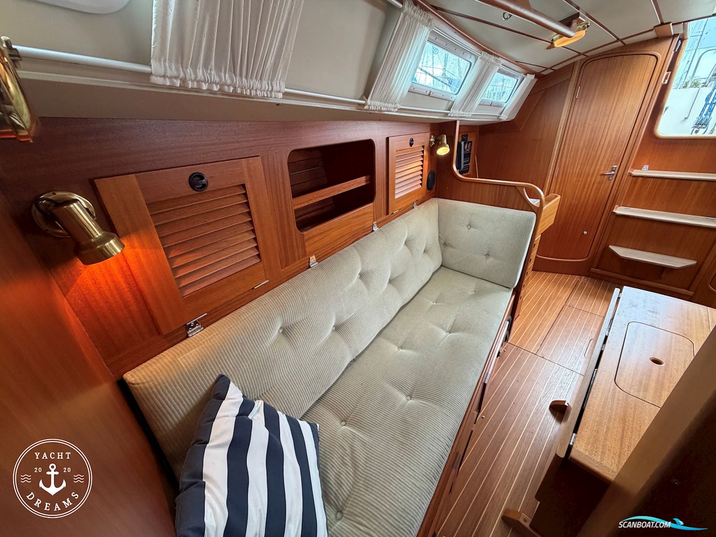 Hallberg Rassy 31 MKII