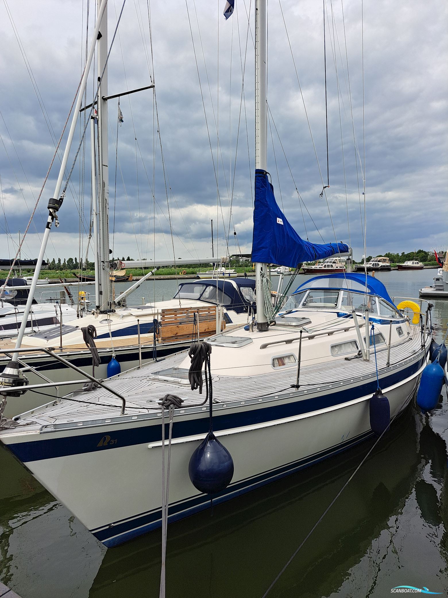 Hallberg-rassy 31 Zeilboten 2000, met Volvo Penta motor, The Netherlands
