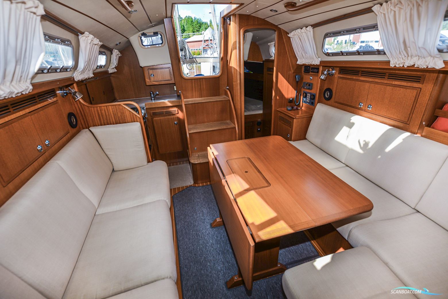 Hallberg-Rassy 310