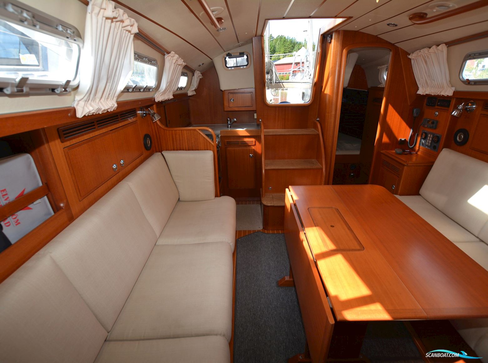 Hallberg-Rassy 310