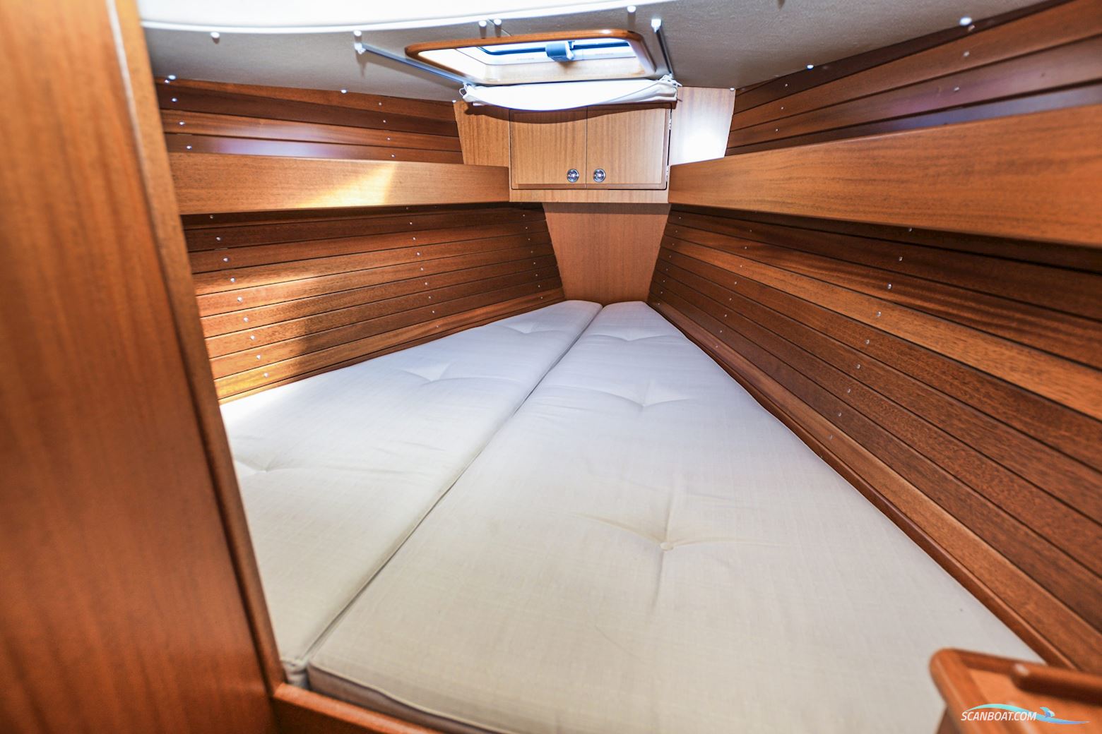 Hallberg-Rassy 310