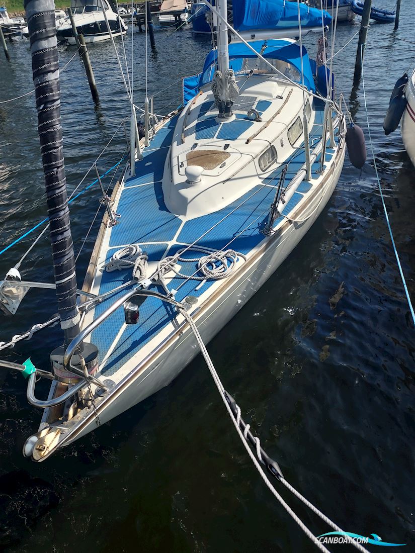 Hallberg Rassy 32 Mistress