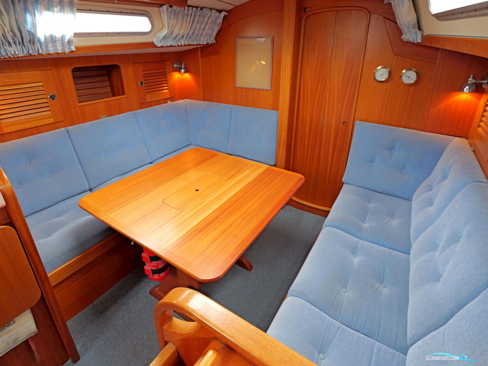 Hallberg Rassy 34