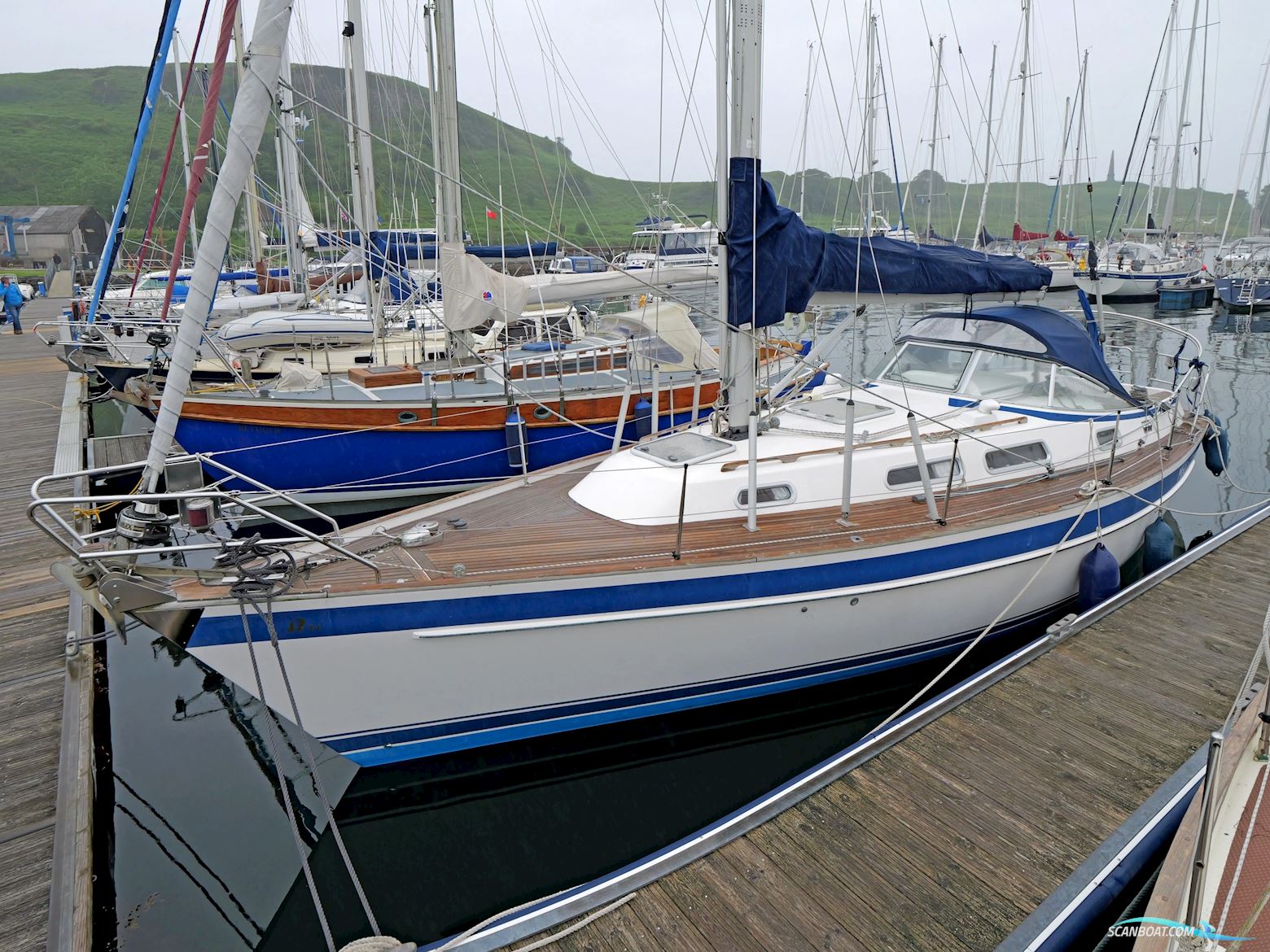 Hallberg Rassy 34
