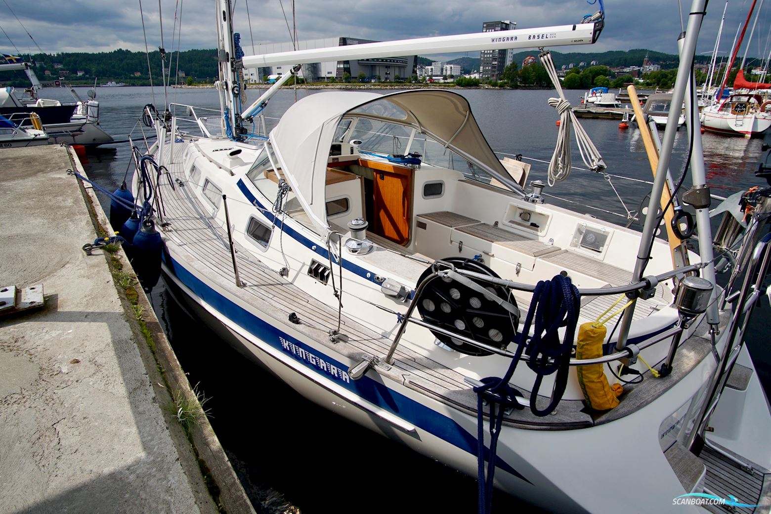 Hallberg-Rassy 34