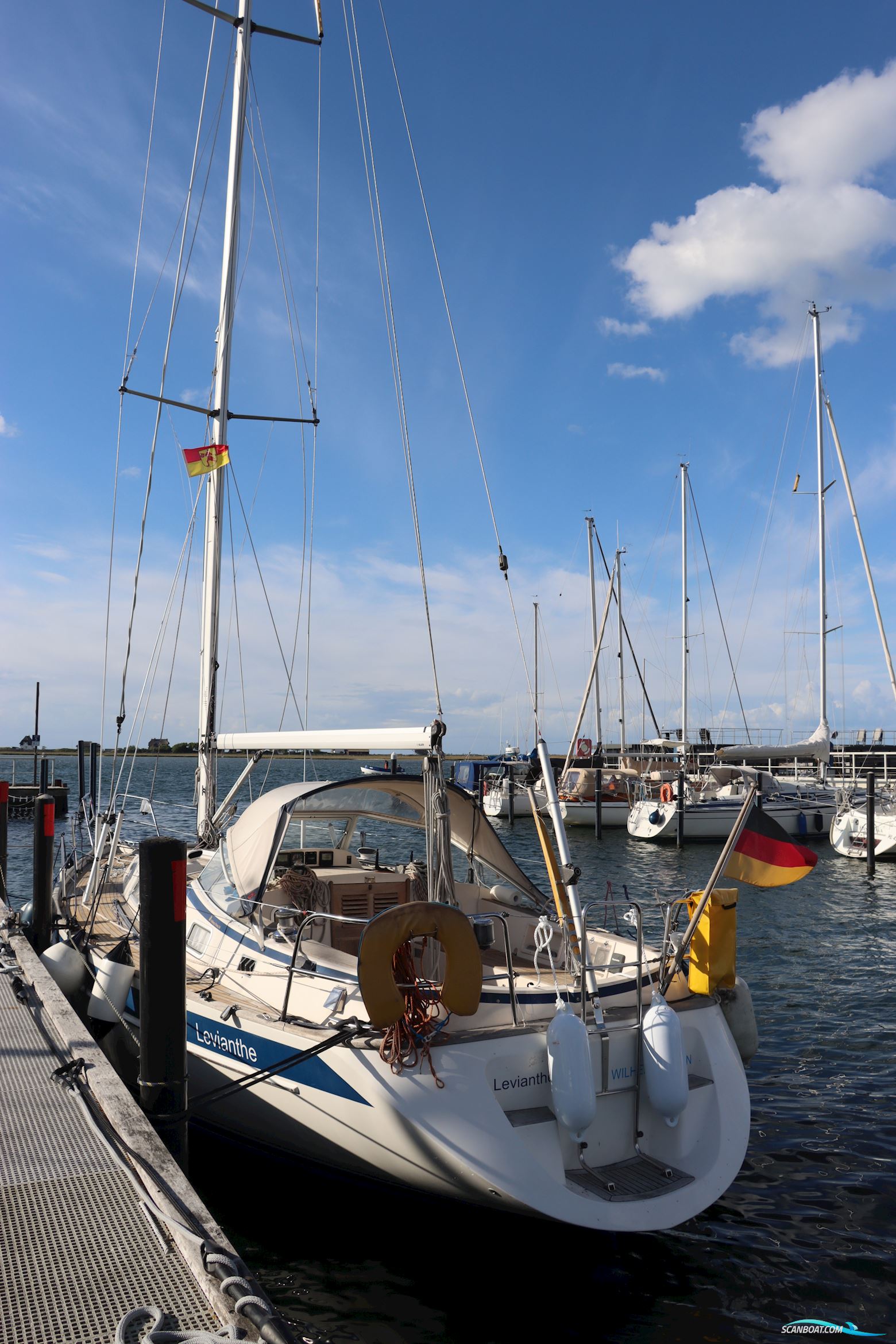 Hallberg-Rassy 34