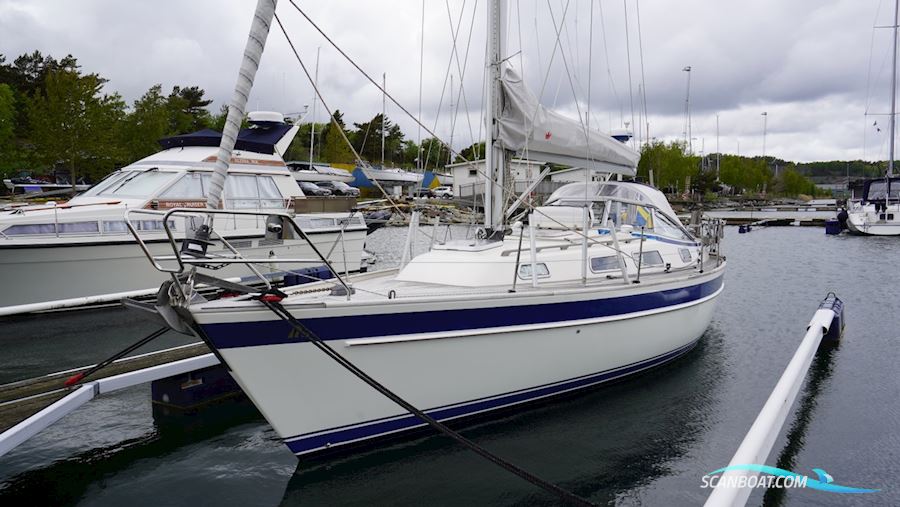 Hallberg-Rassy 34