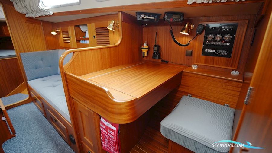 Hallberg-Rassy 34