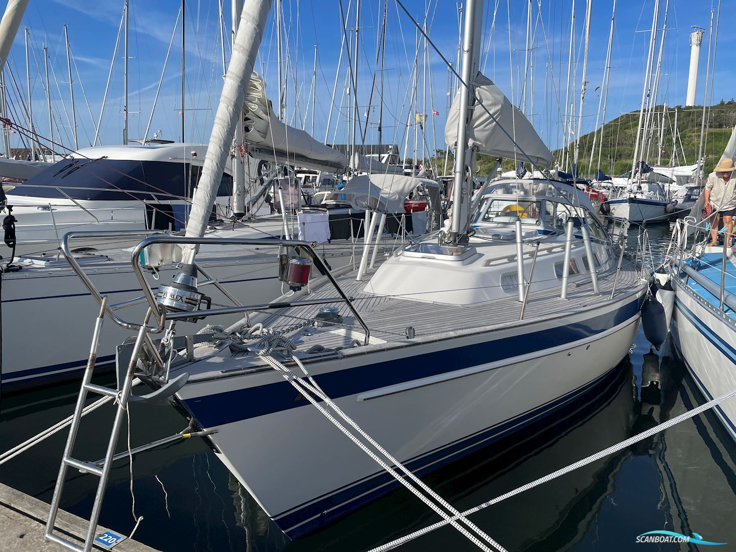 Hallberg-Rassy 34