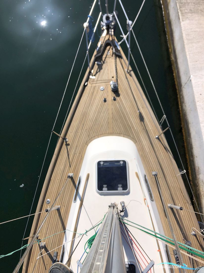 Hallberg-Rassy 34