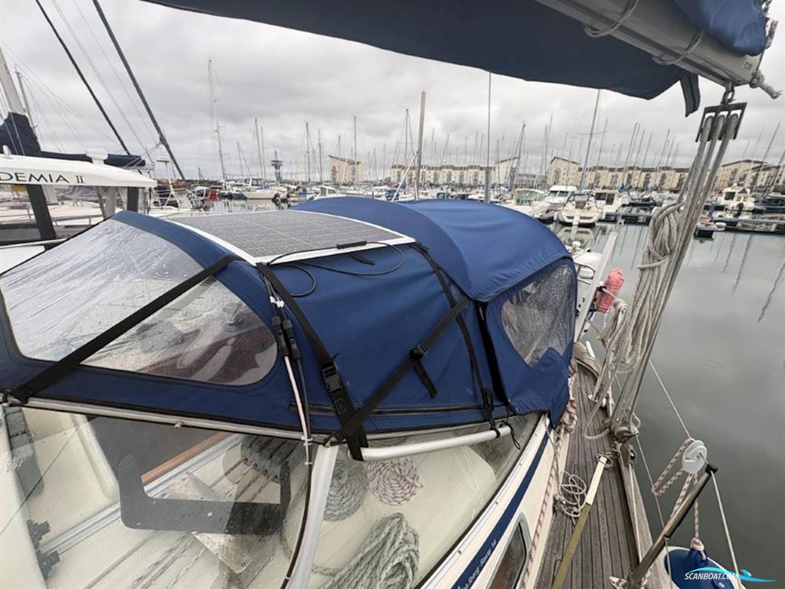 Hallberg-rassy 34