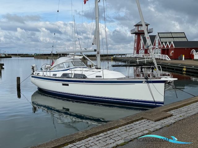 Hallberg Rassy 340