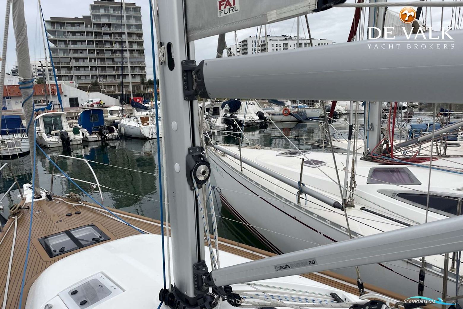 Hallberg Rassy 340