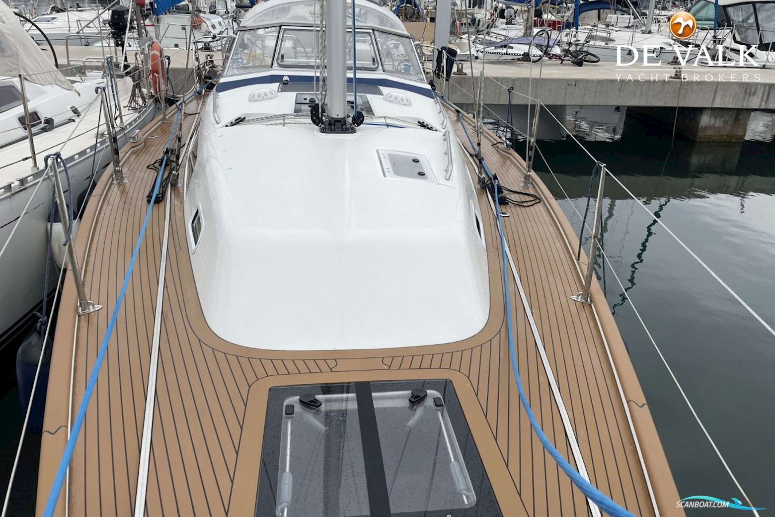 Hallberg Rassy 340