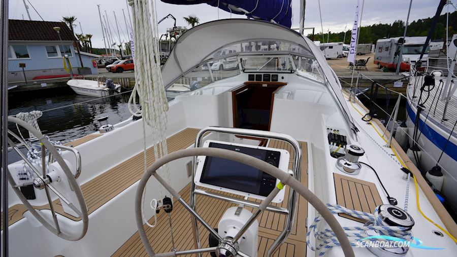 Hallberg-Rassy 340