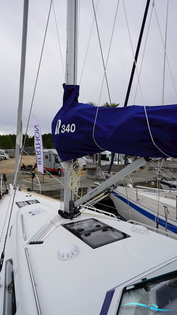Hallberg-Rassy 340