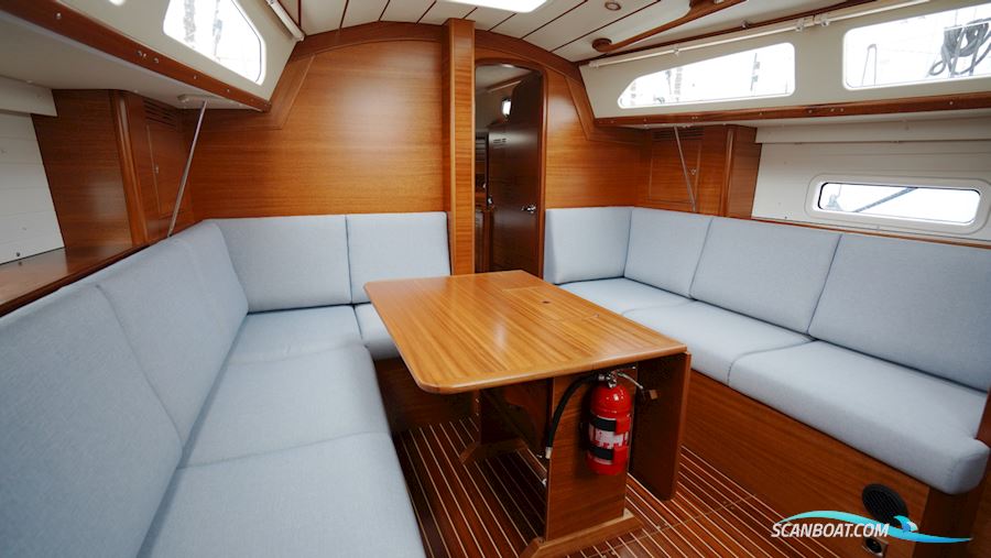 Hallberg-Rassy 340