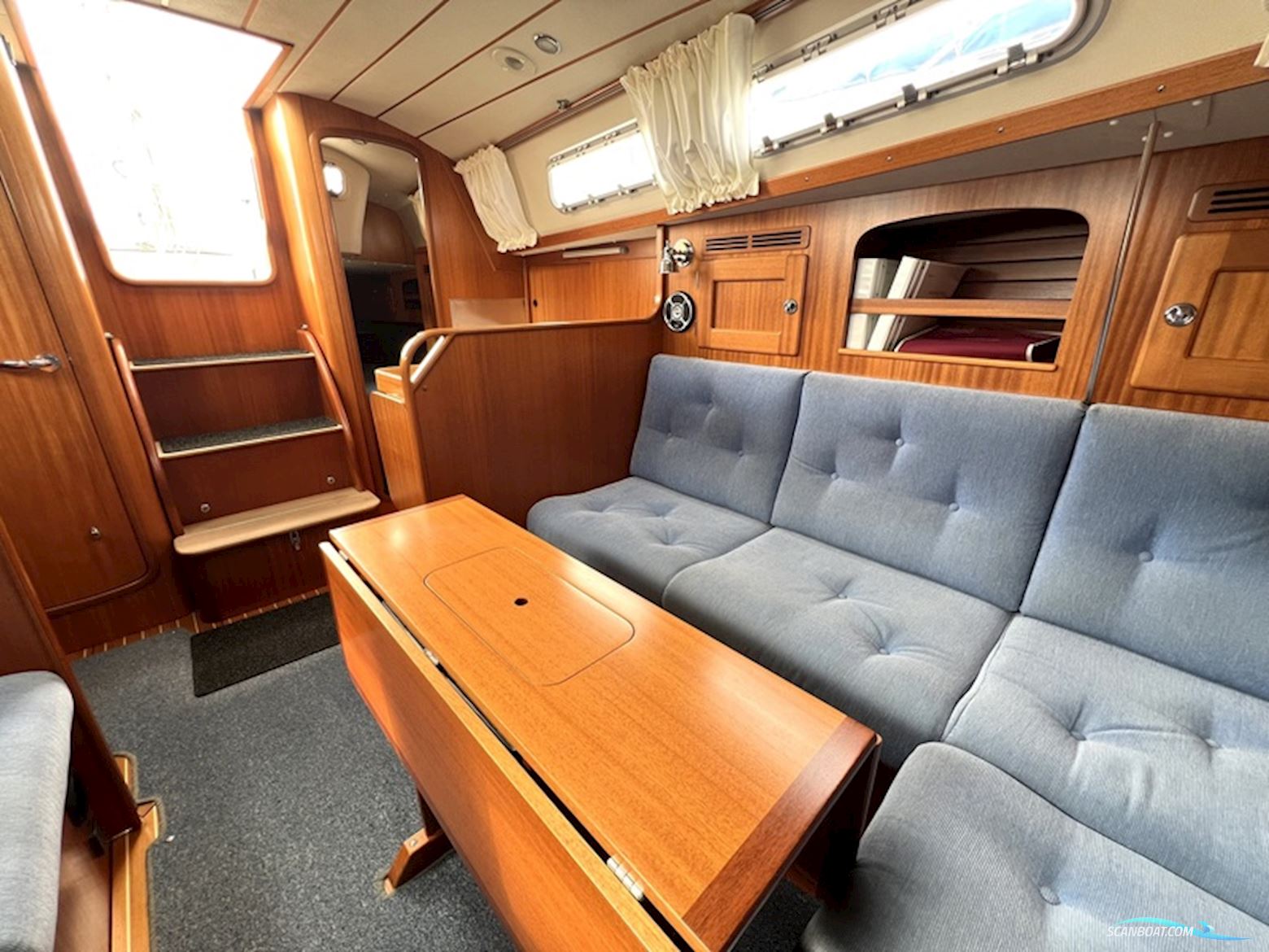 Hallberg Rassy 342