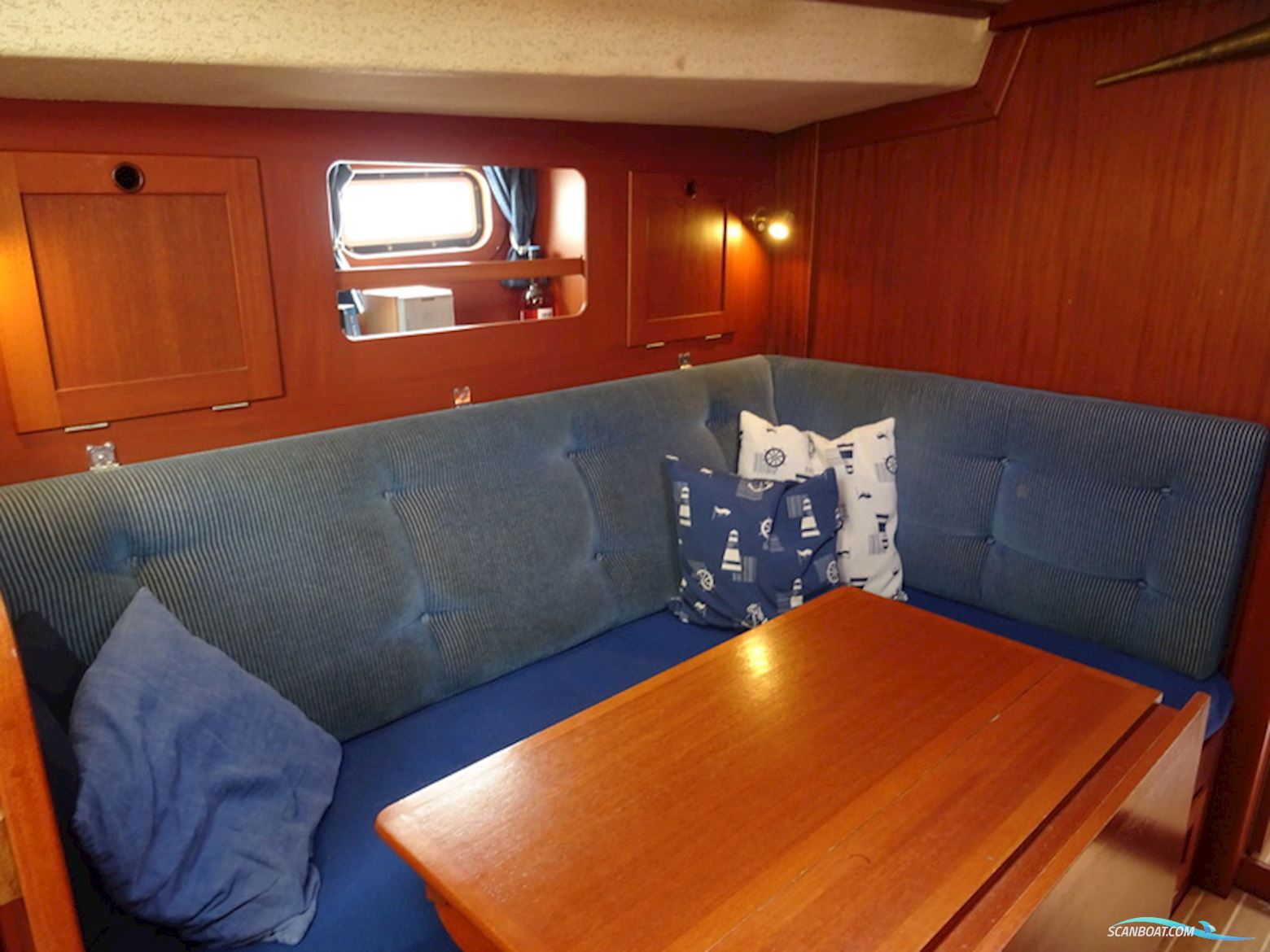 Hallberg Rassy 352 MKII