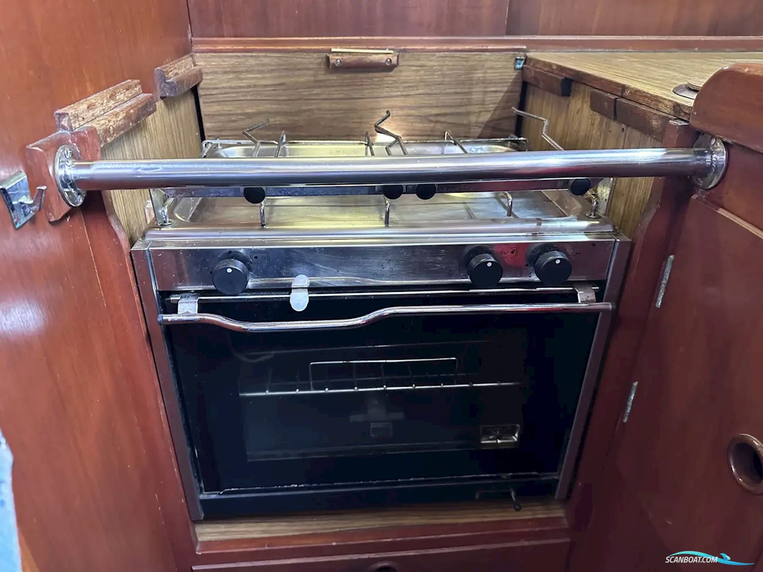 Hallberg-rassy 352
