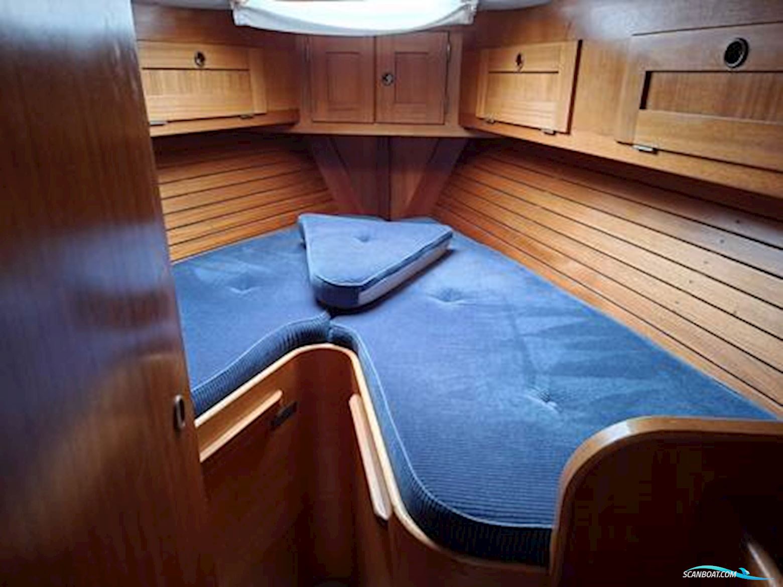 Hallberg Rassy 36