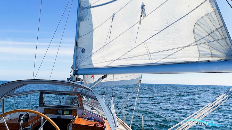 Hallberg-Rassy 36