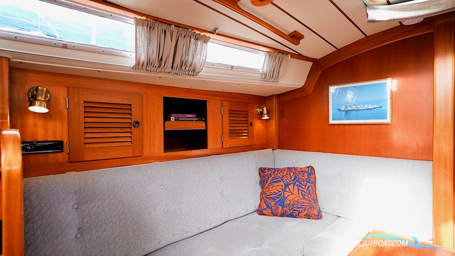 Hallberg-Rassy 36