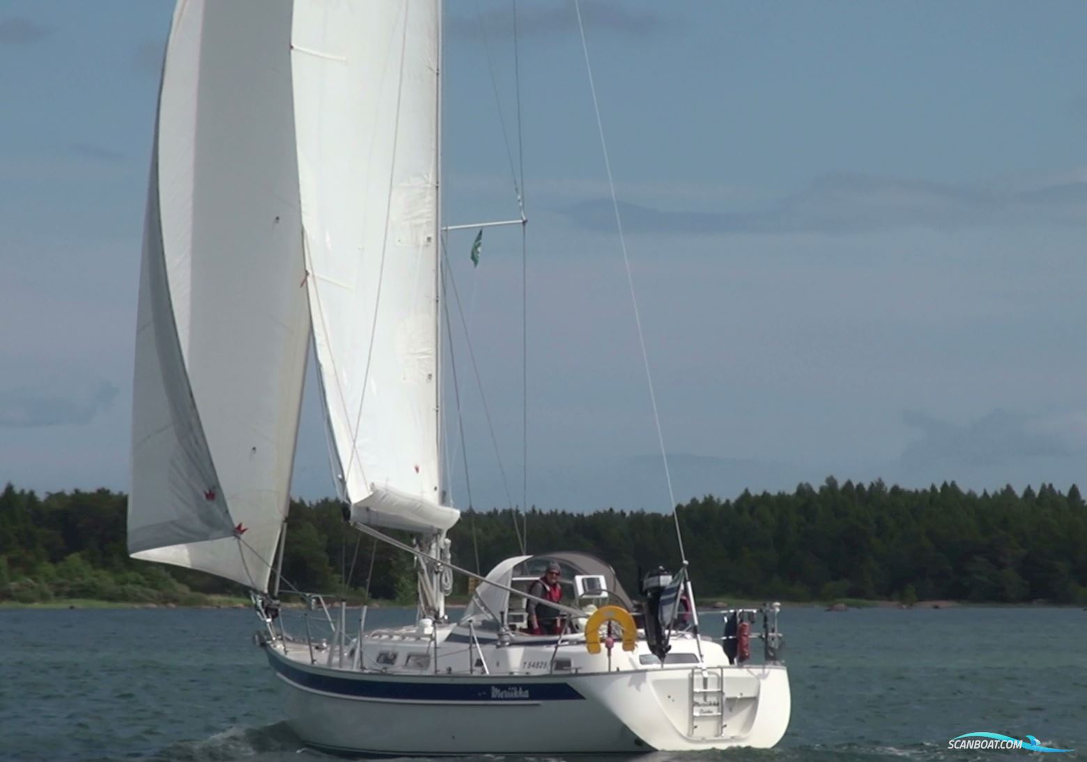 Hallberg-Rassy 37