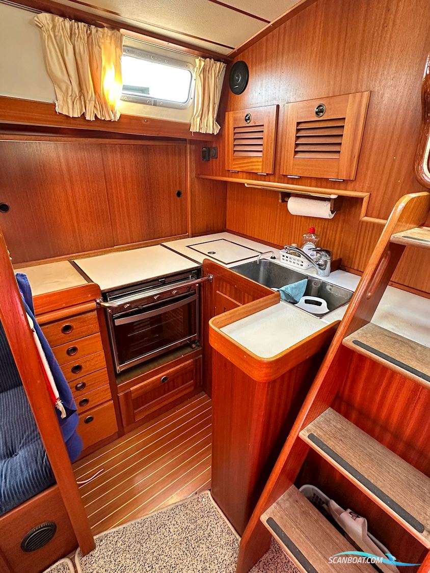 Hallberg-Rassy 39 MK2