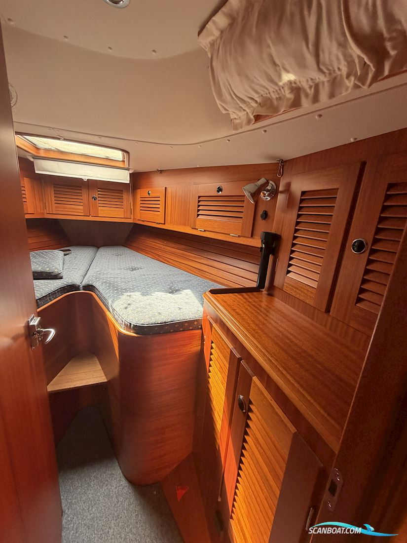Hallberg-Rassy 39