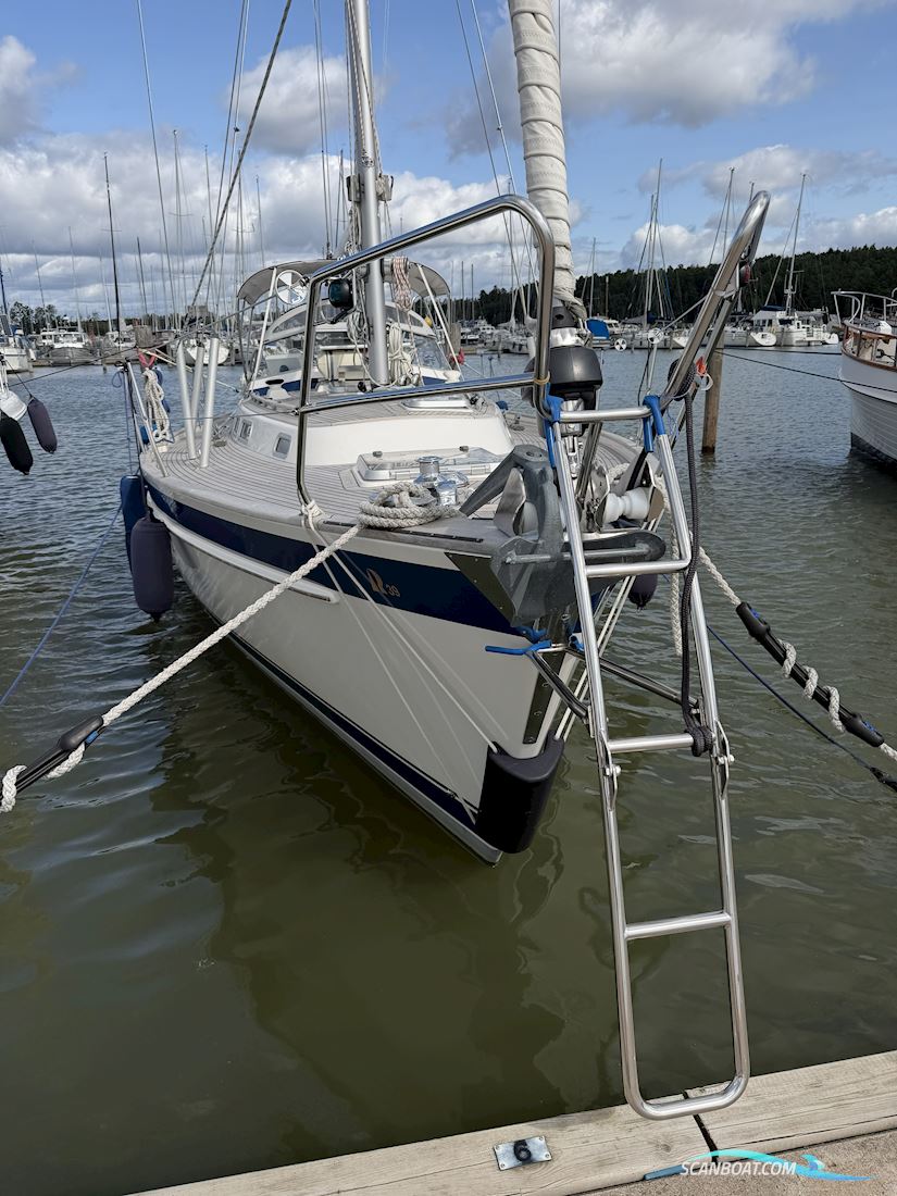Hallberg-Rassy 39