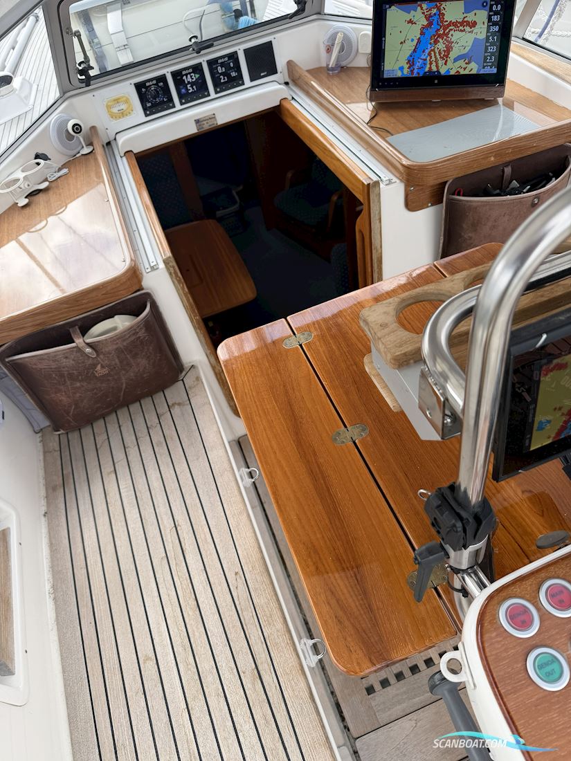 Hallberg-Rassy 39