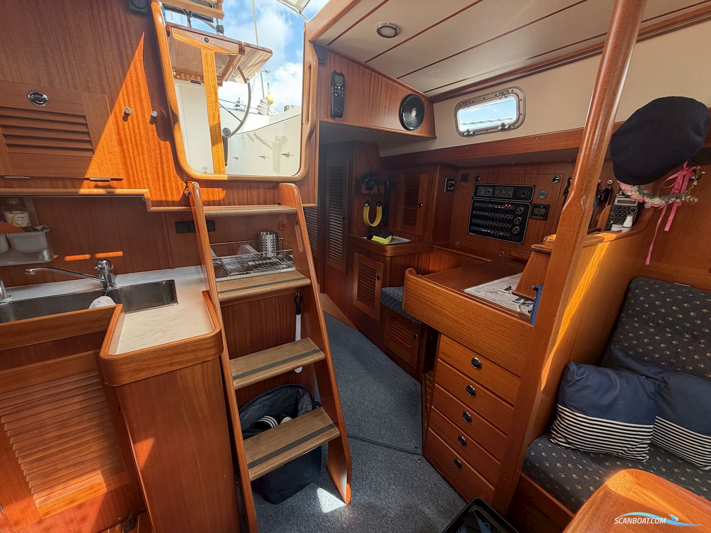Hallberg-Rassy 39
