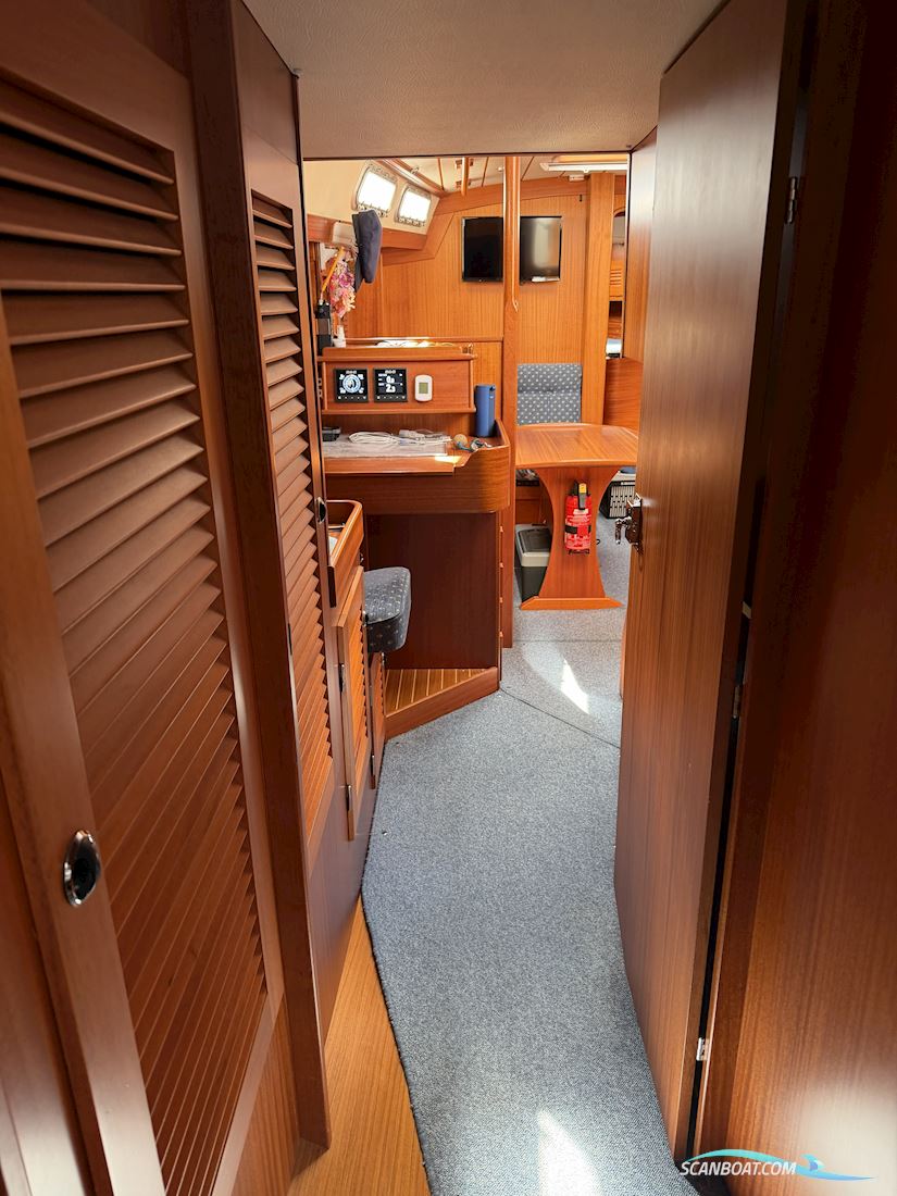 Hallberg-Rassy 39