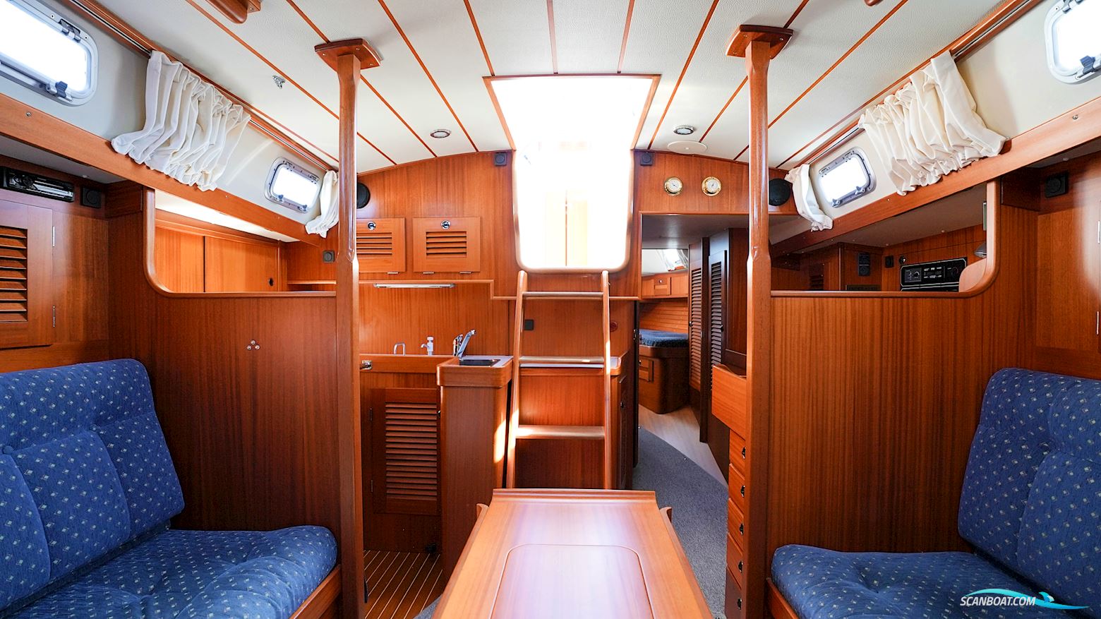 Hallberg-Rassy 39