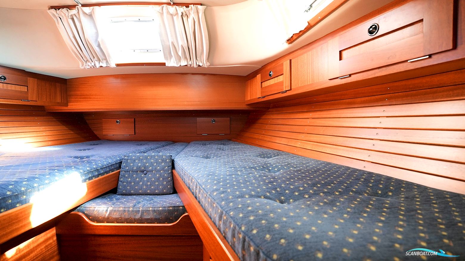 Hallberg-Rassy 39