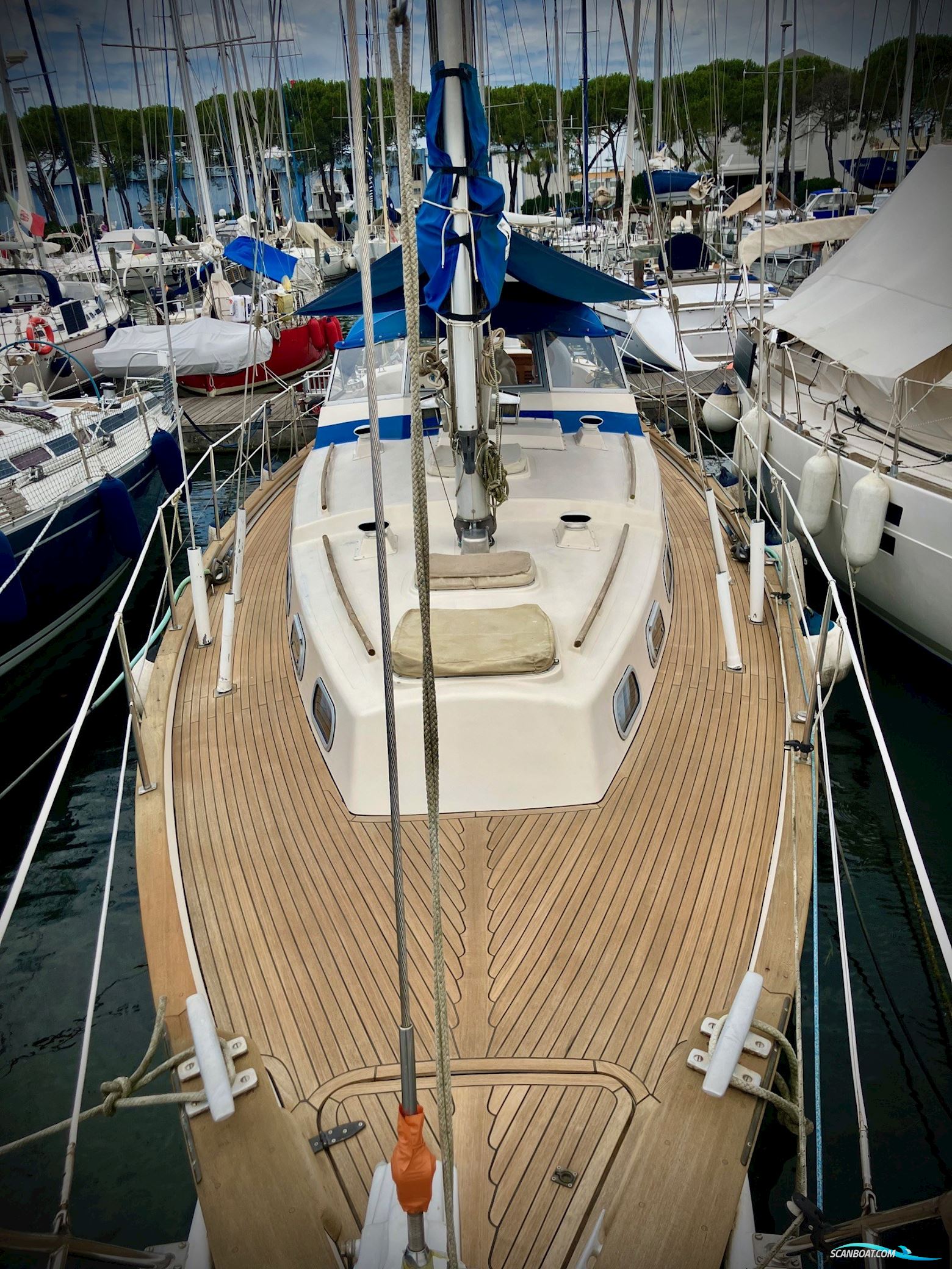 Hallberg Rassy 41 Ketch