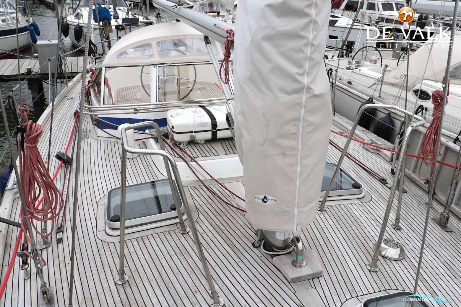 Hallberg Rassy 42 E