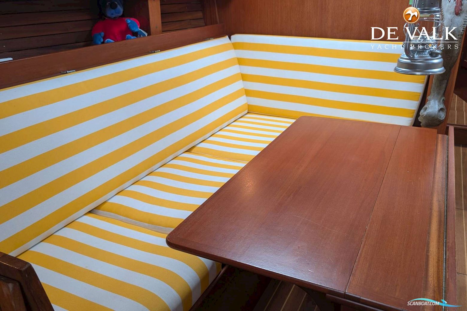 Hallberg Rassy 42 E