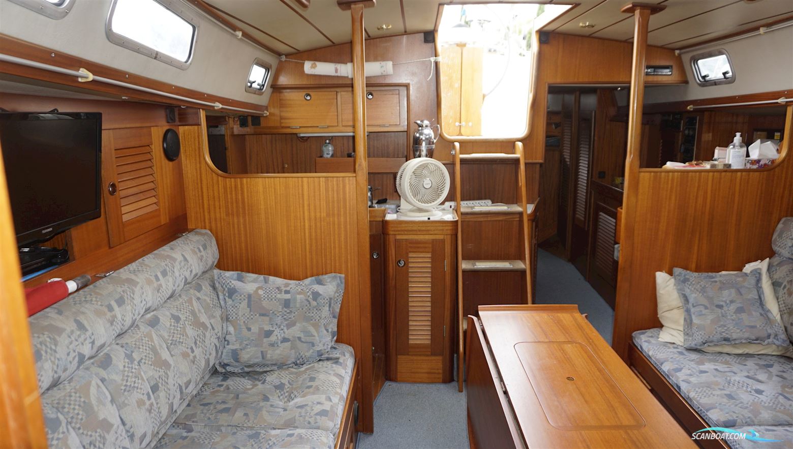 Hallberg Rassy 42 F MK I